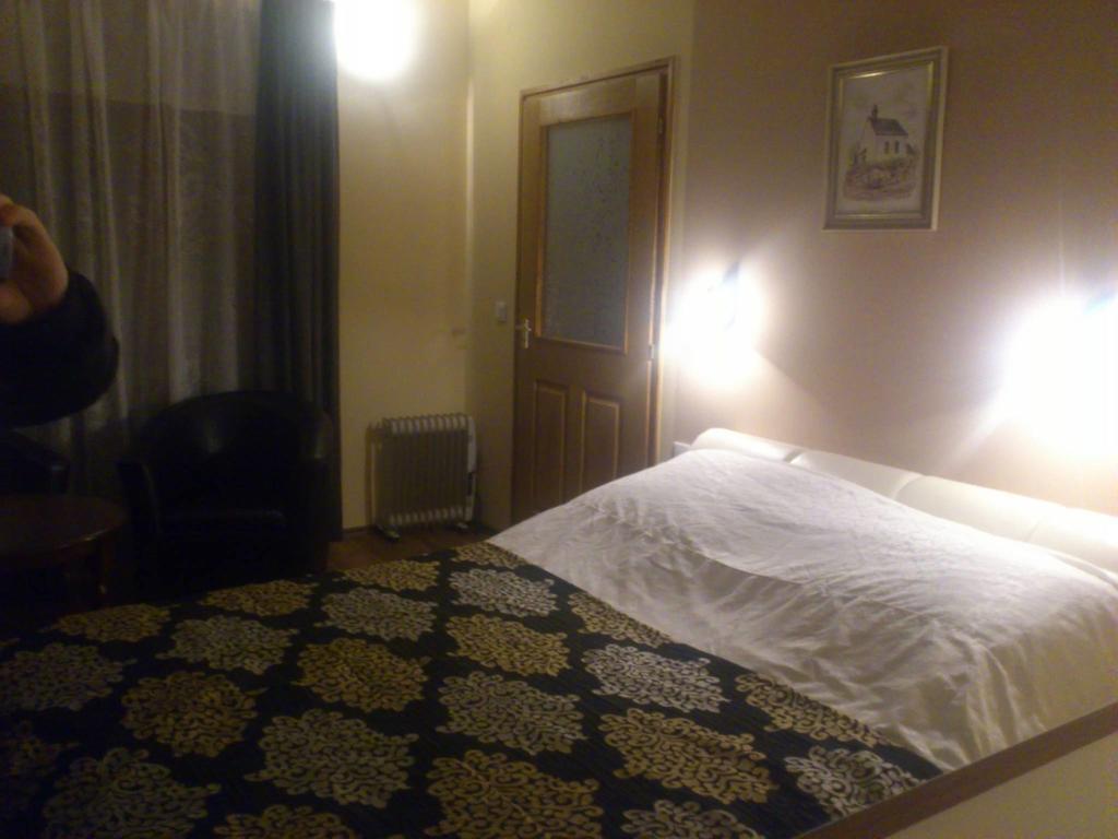 Szilvia Vendeghaz Hotel Korosszakal Стая снимка
